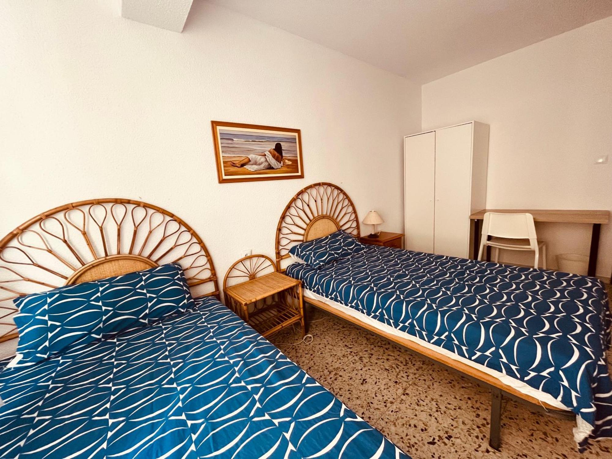 Uroczy Apartament Przy Playa De Los Locos Торевьиа Экстерьер фото